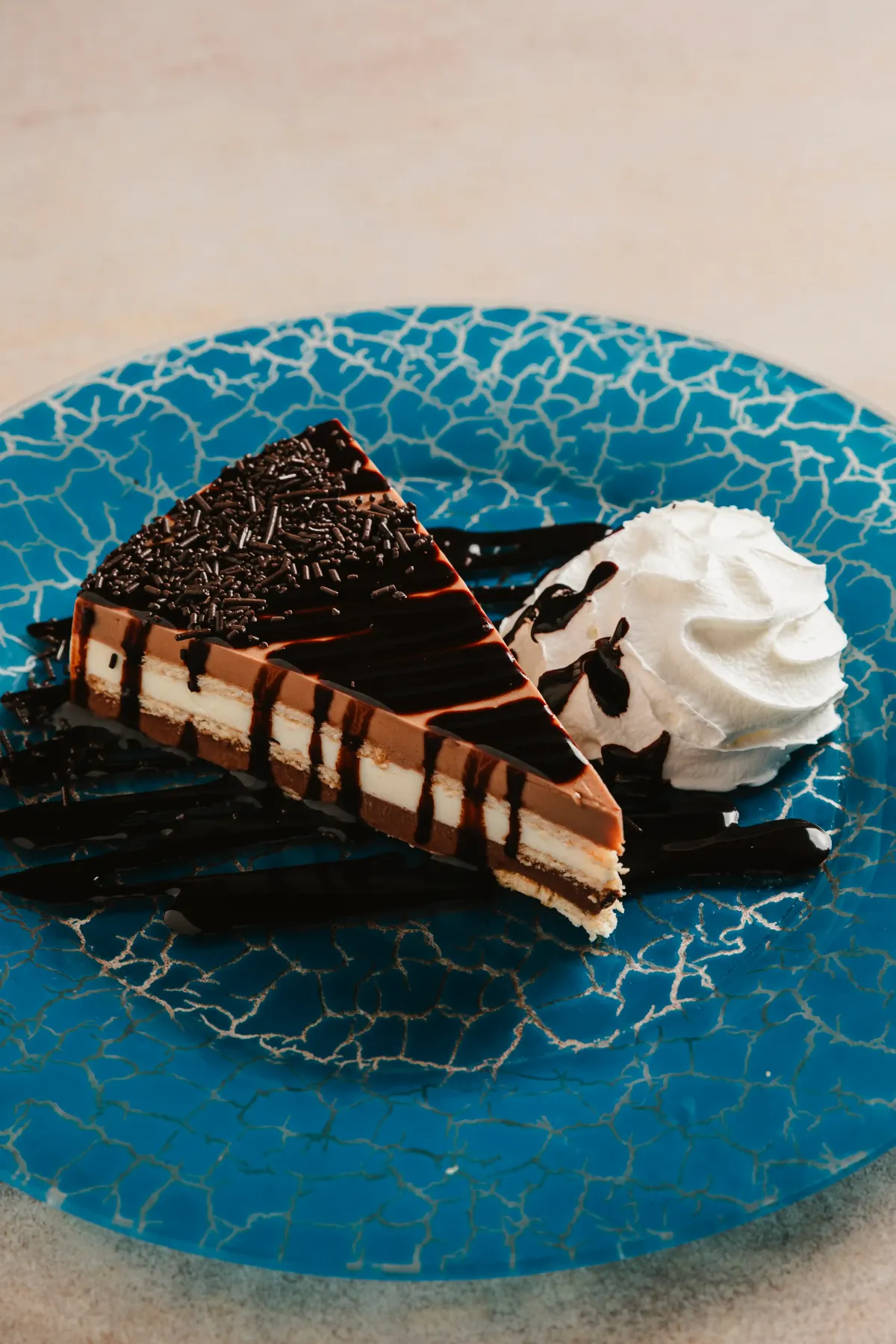 Tarta tres chocolates