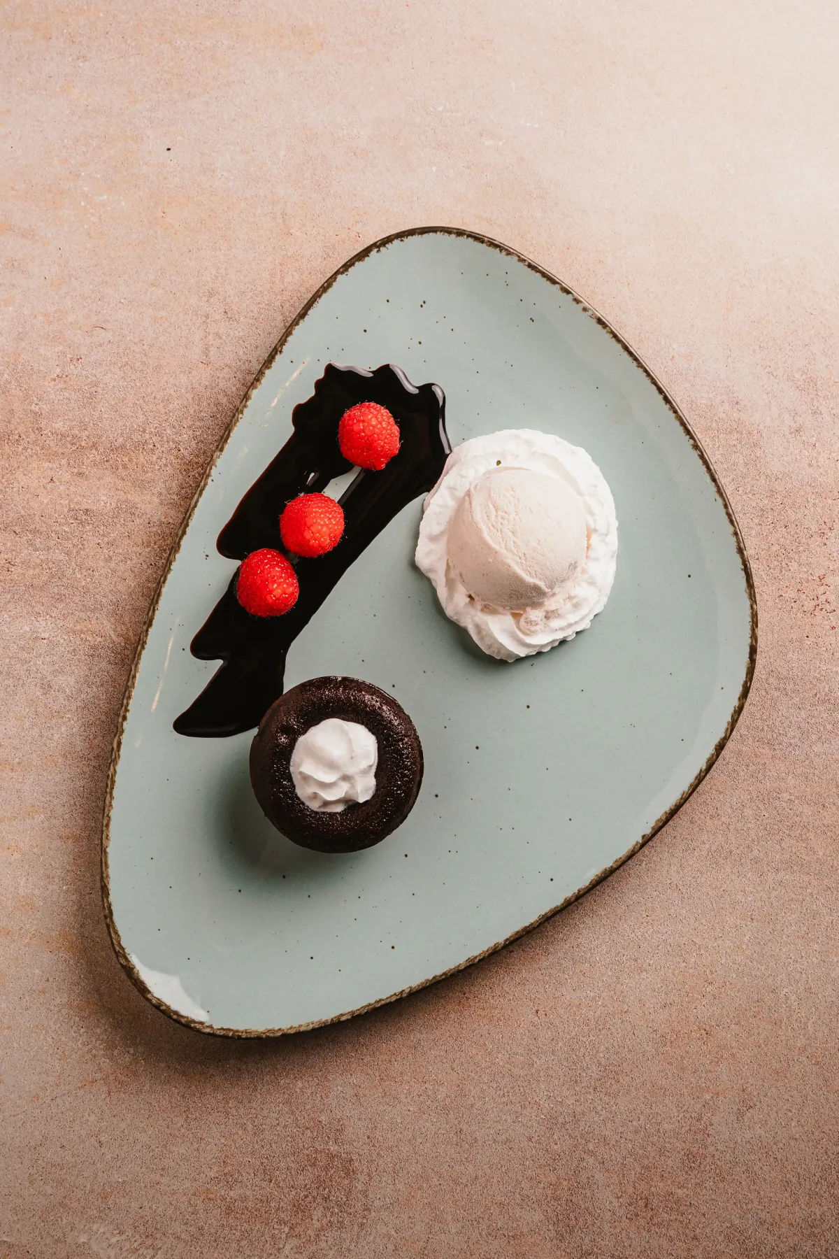 Coulant de chocolate con helado